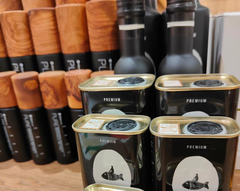 Athens Old Town: Greek Olive Oil & Herbs Tasting - Why the guide matters in a 20-minute session