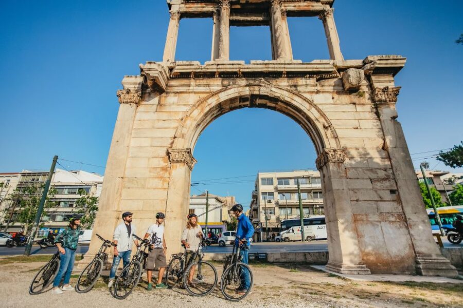 Athens: Old Town Highlights Guided E-Bike Tour - A short pause at the Metropolitan Cathedral