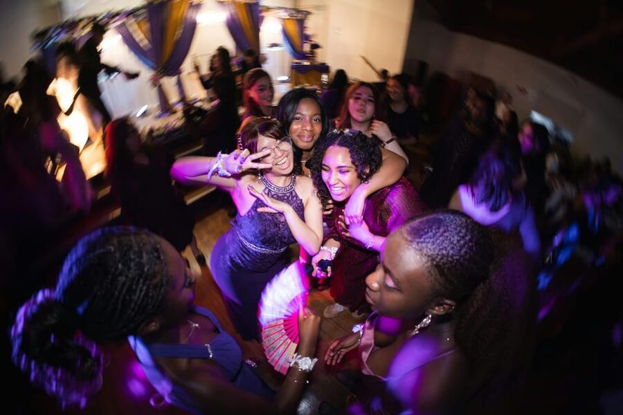 Athens Party Pub Crawl with Unlimited Drinks & Club Access - What the open bar is really worth