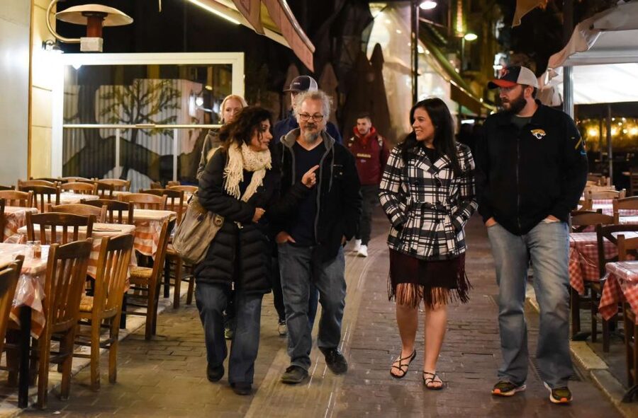 Athens: Premium Food and Wine Tasting Tour in the evening - Guides and group size make a real difference