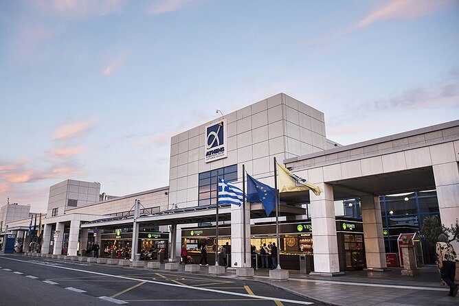 Athens Private Airport Transfers: Arrivals and Departures - What the private vehicle means for your group