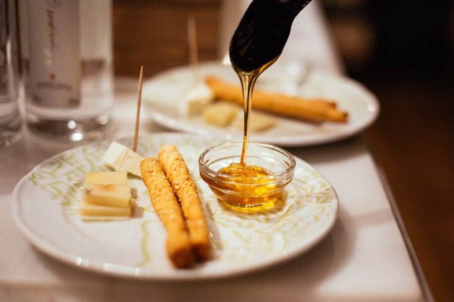 Athens: Private Food Tour – 10 Tastings With Locals - How much food do you really get?