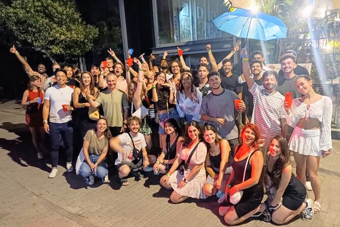 Athens Pub Crawl with 1hr Open Bar & VIP Nightclub Access - Group size and the social factor