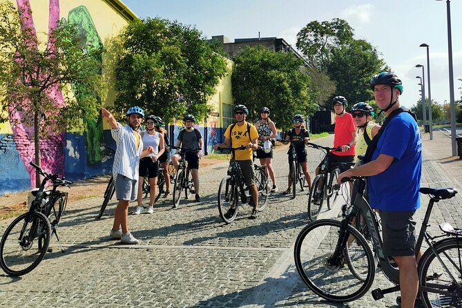 Athens Scenic Bike Tour with an Electric or a Regular Bike - Temple views and the Acropolis from outside