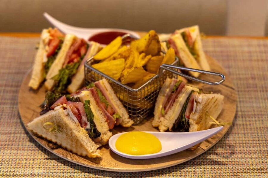 Athens: Swimming Cruise with Lunch, Wine & Live DJ on Board - Should you book the Athens swimming cruise?
