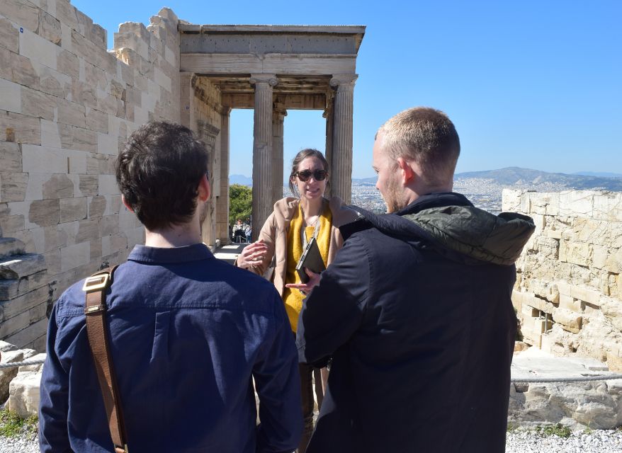 Athens: The Acropolis Guided Walking Tour in Dutch - The Parthenon and the clever tricks of the architects