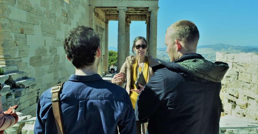 Athens: The Acropolis Guided Walking Tour in German - A German-language guide makes a real difference