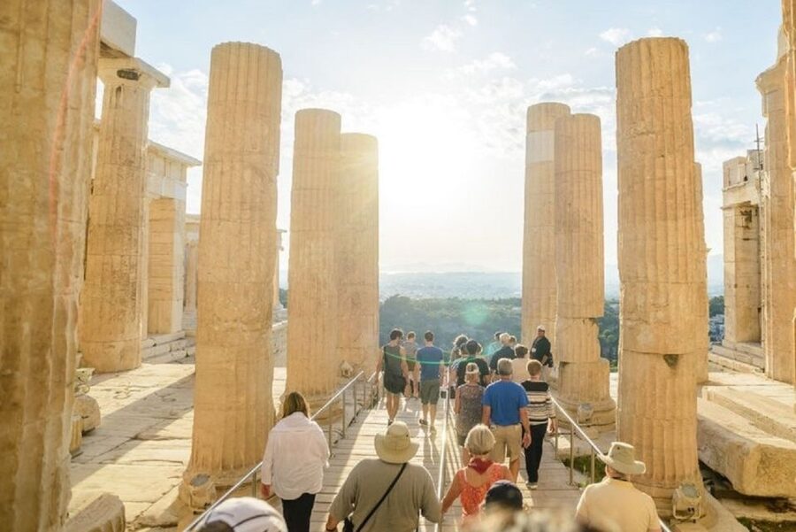 Athens: The Acropolis Walking Group Tour with a French Guide - Why the afternoon timing can make a difference