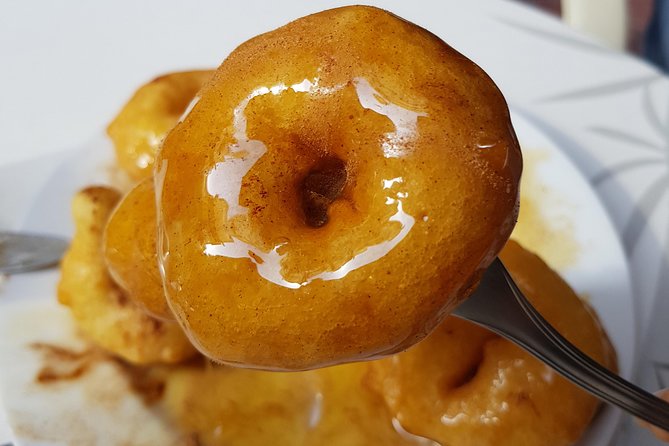 Athens: The Classic Food Tasting Tour - Starting in Omonia with yogurt, pies, and coffee