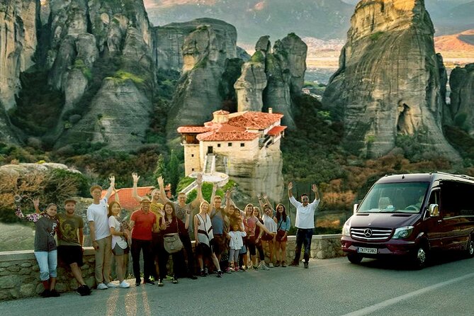 Athens to Meteora DayTrip by Train in Spanish language - Local Agency - The Journey from Athens to Kalambaka