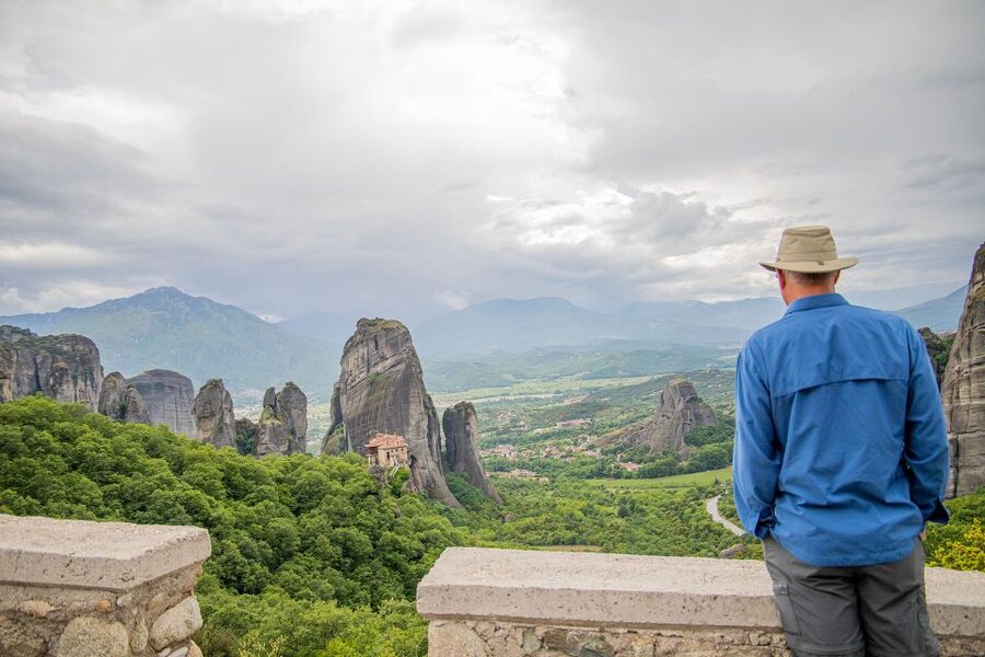 Athens to Meteora: Monasteries & Hidden Caves Bus Tour - The return to Athens and the day’s real rhythm