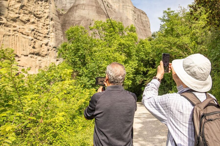 Athens to Meteora: Monasteries & Hidden Caves Bus Tour - The Athens to Kalambaka bus ride