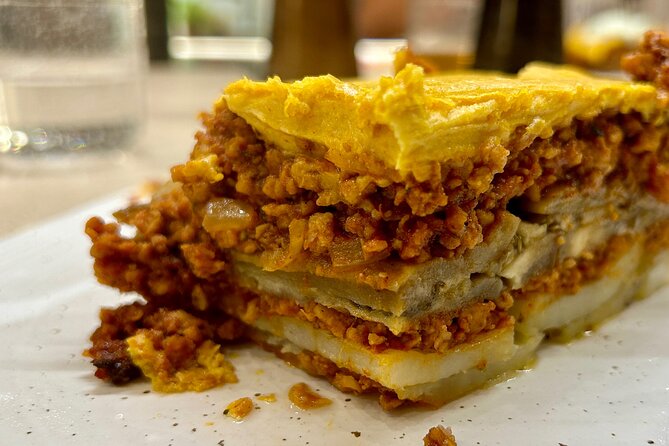 Athens: Traditional Vegan Cooking Class incl. Drinks - What happens during the 3.5-hour class