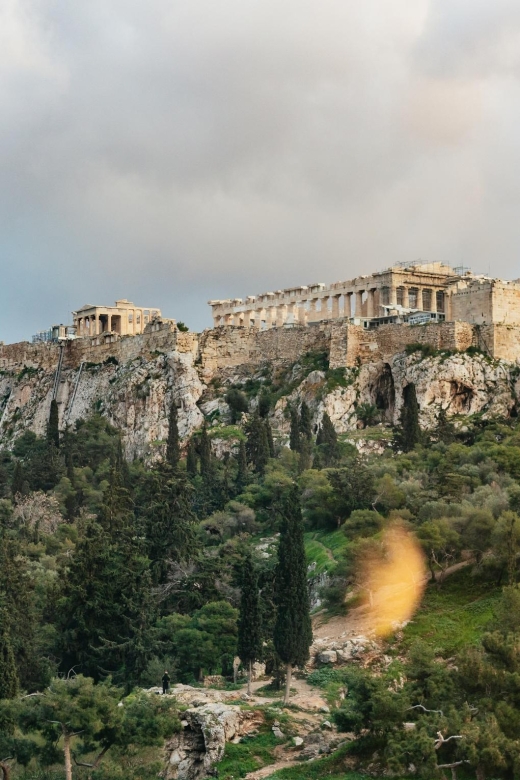Athens: Wine Tasting with a Sommelier under the Acropolis - Who should book this tasting