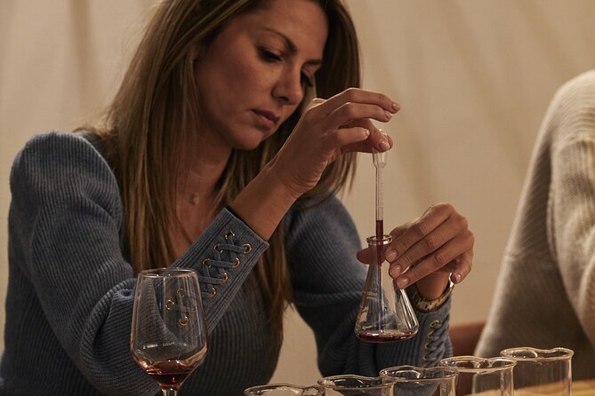 Athens: Wine Workshop Create your Own Wine under the Acropolis - What happens during the two-hour tasting