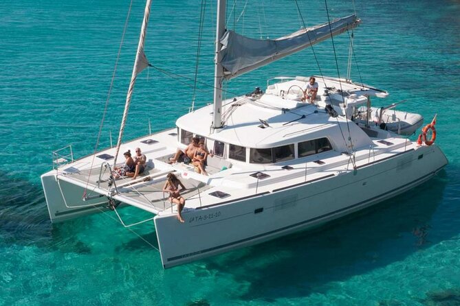 Best of Milos and Poliegos Catamaran snorkelling Cruise with BBQ - Why seeing Milos by catamaran makes sense