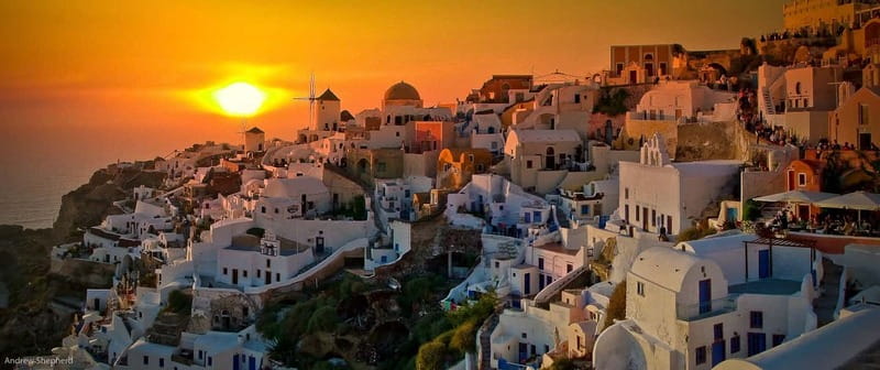 Blue Dome And Oia Sunset Small Group Transfer - Why this Santorini evening works well