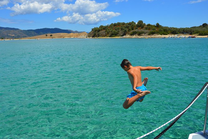 Blue Lagoon-Vourvourou Lunch Cruise from Ouranoupolis - Vourvourou Blue Lagoon: 90 minutes in clear water