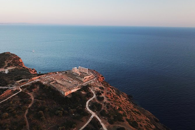 Cape Sounio Temple of Poseidon Half Day Private Tour - The optional licensed guide and what it changes