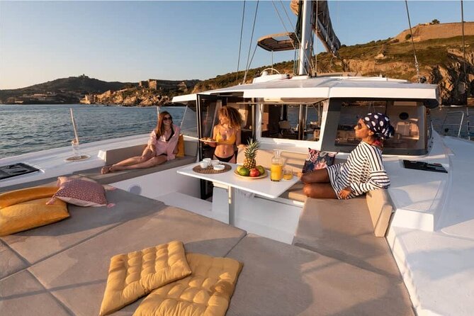 CATAMARAN Kleftiko Poliegos & Round of Milos Lunch with Openbar - Poliegos adds an island beyond Milos