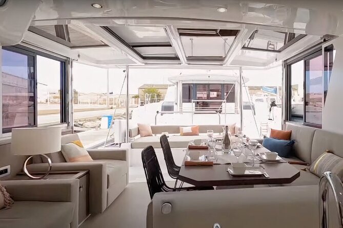 CATAMARAN Kleftiko Poliegos & Round of Milos Lunch with Openbar - What the crew adds to the day