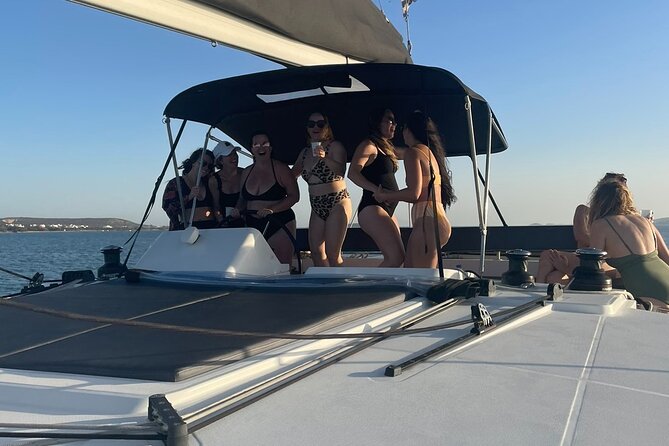 Catamaran Semi Cruise Paros Antiparos includes Food and Drinks - How the Sailing Time Feels