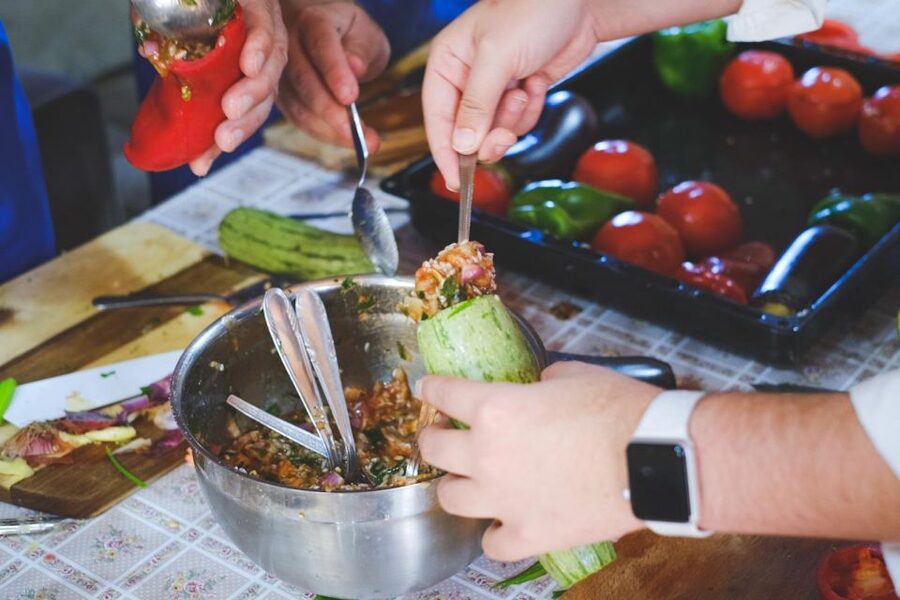 Chania: Authentic Cooking Class - Tzatziki and dakos, prepared last and eaten first