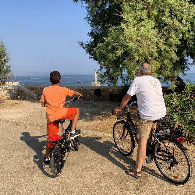 Chania: City Highlights Small Group Bike Tour - A viewpoint, cold drink, and time to ask questions