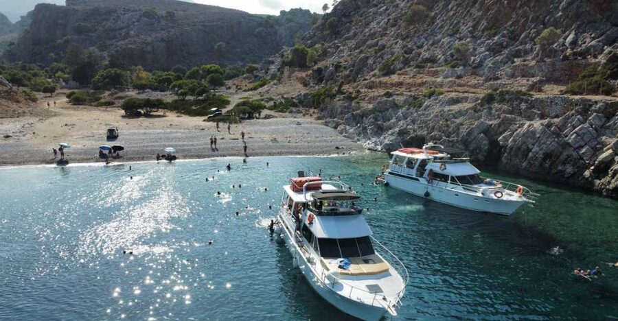 Chania: Menies Beach & Chironisia Bay Cruise with Snorkeling - What the boat trip feels like in practice
