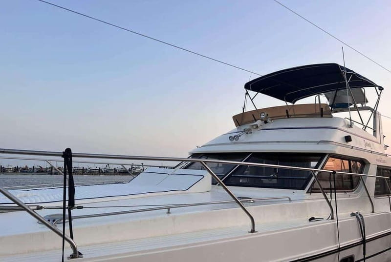 Chania: Private Cruise with Sup Food & Unlimited Drinks - What the crew adds to the day