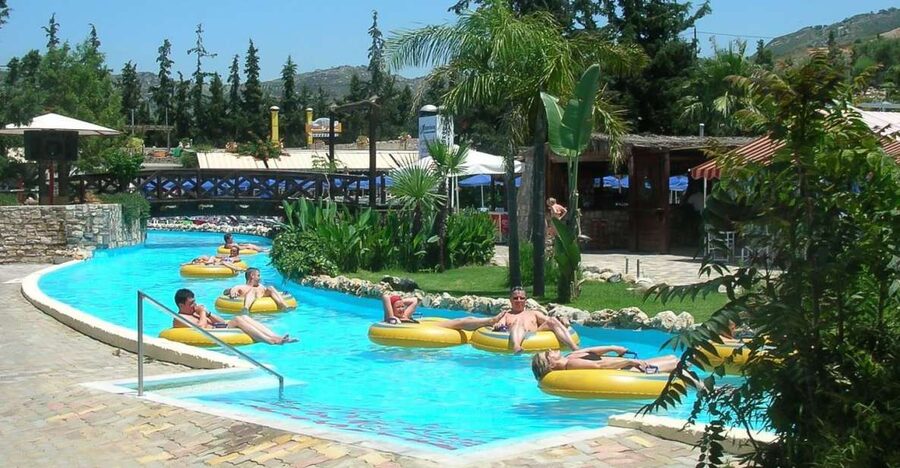 Chania & Rethymno:Limnoupolis Water Park with Lunch+Transfer - Getting settled with sunbeds and pools
