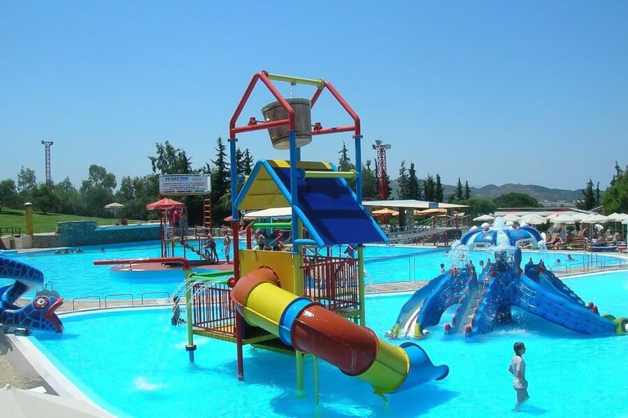 Chania & Rethymno:Limnoupolis Water Park with Lunch+Transfer - Who will enjoy this day most?