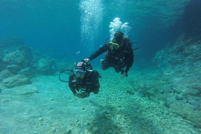 Chania: Scuba Diving for Beginners - Getting fitted with the equipment