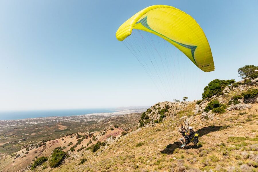 Chania: Tandem Paragliding Flight in Crete - Twenty minutes over the Cretan coast