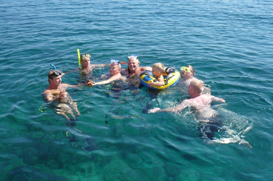 Chania Town: Glass-Bottom Boat Cruise to Thodorou & Lazareta - Should you book it?