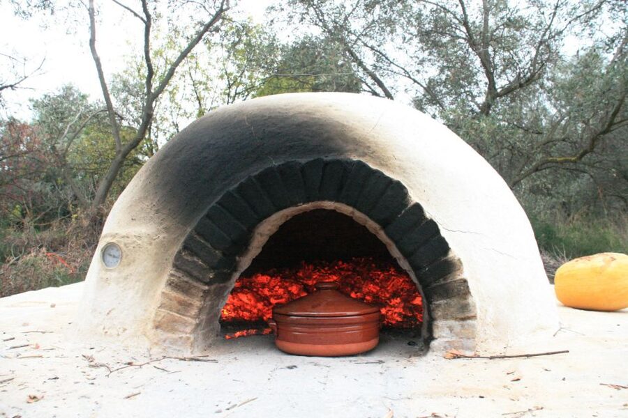 Corfu: Greek Cooking Class & Olive Oil Tasting - Lunch, conversation, and Greek hospitality