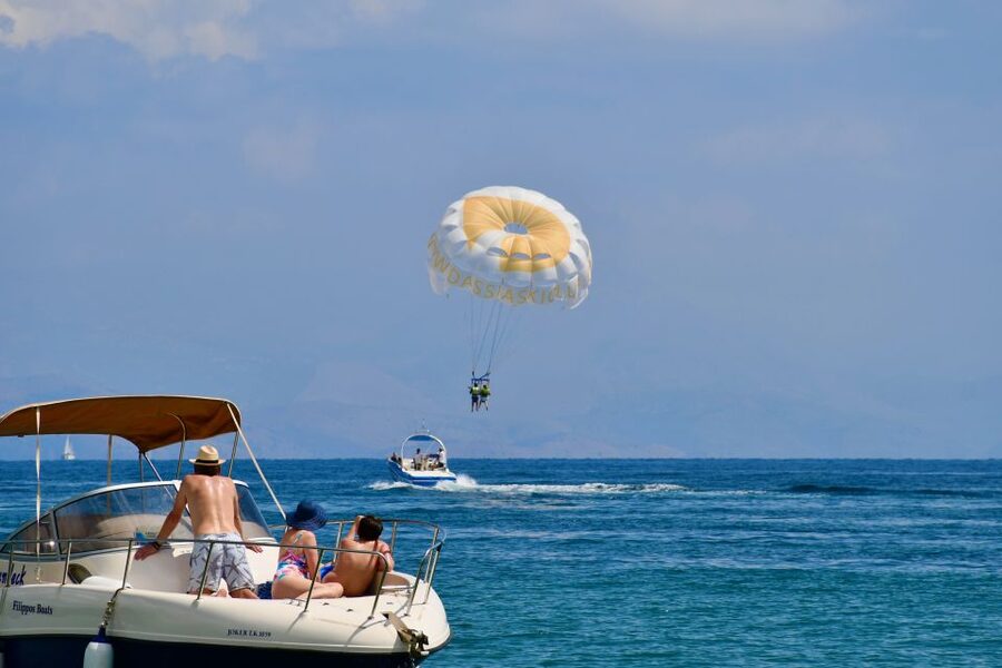 Corfu: Parasailing Adventure Near Corfu Town - The flight: quiet air, wide-open views
