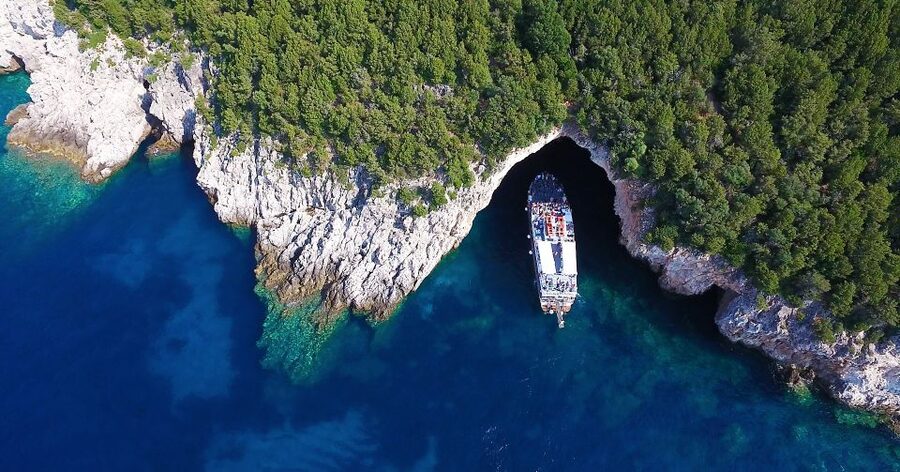 Corfu: Parga, Sivota and Blue Lagoon Full-Day Boat Cruise - Parga: castle views and a short town visit