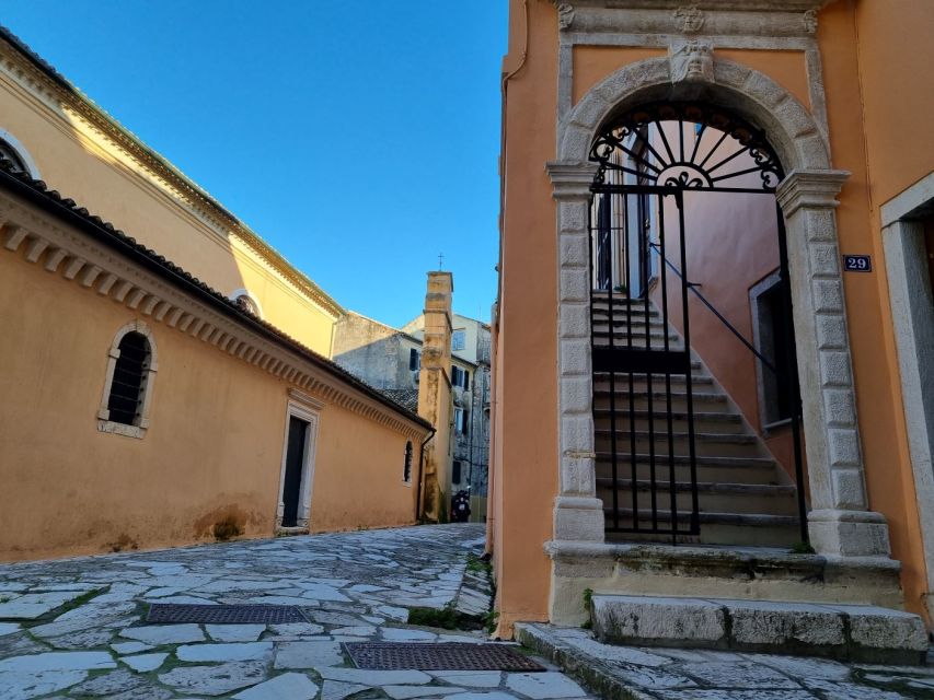 Corfu: Small Group City Walking Tour - Why this two-hour walk works in Corfu Town