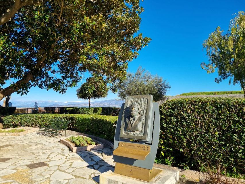 Corfu: Small Group City Walking Tour - Dimarcheion and San Giacomo
