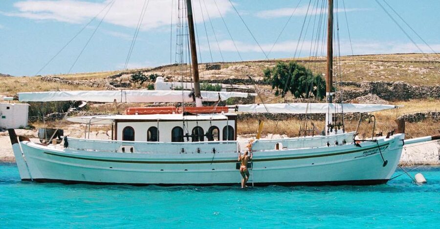 Corfu Town: Full-Day Cruise with Lunch, Drinks & Swim Stops - Kouloura, the Anielli villa, and Kerassia Tower