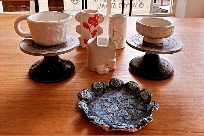 Create and paint your own ceramic piece in a workshop in Athens - Choosing your ceramic project