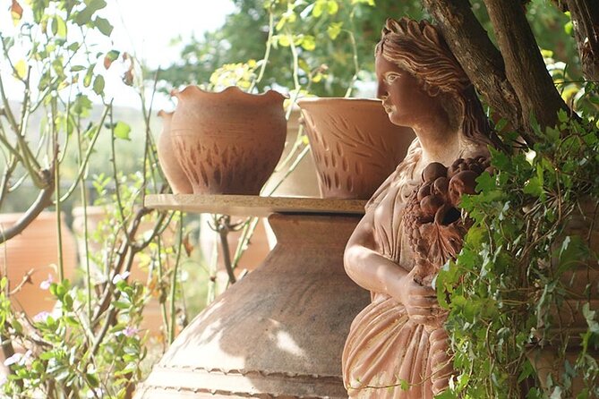Cretan Wines & Olive oil tour - The treasures of Crete - Guide style and the small-group advantage