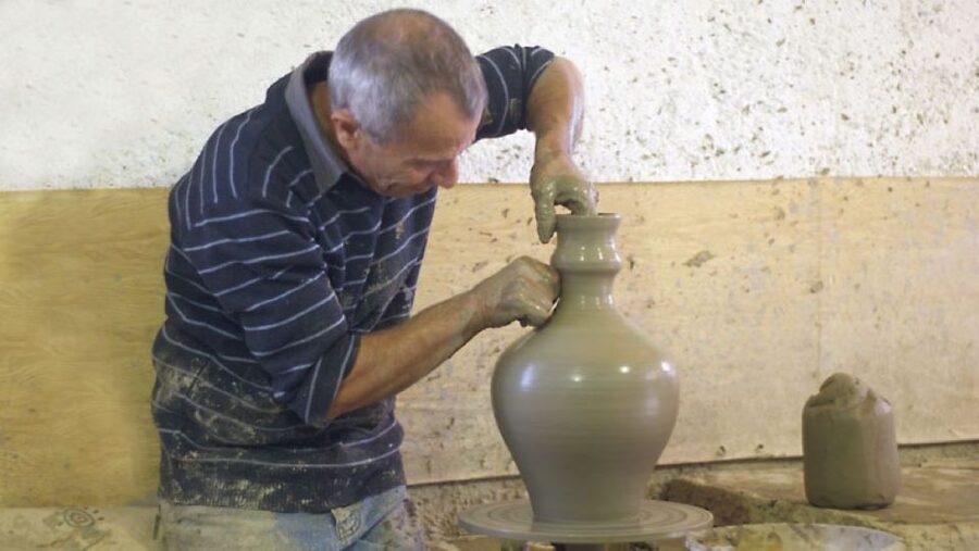Crete: Full-Day Cretan Wines, Olive Oil, Raki and Food Tour - Why this Crete food tour works so well