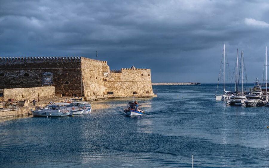 Crete: Heraklion Center, Local Market and Creta Aquarium - Practical advice for a smoother day