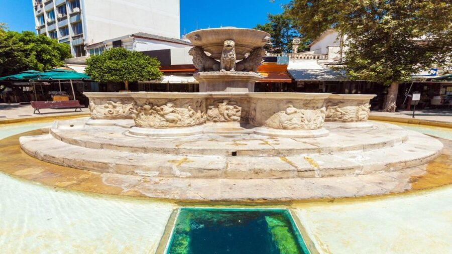 Crete: Knossos E-Ticket with Audio Guide & Optional Museum - Practical preparation for your day