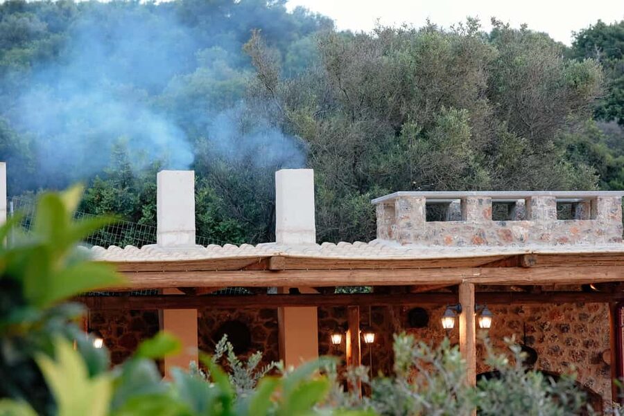 Crete: Knossos, Lasithi, Lasinthos and Olive Farm Combo Tour - Knossos Palace: the day’s main event