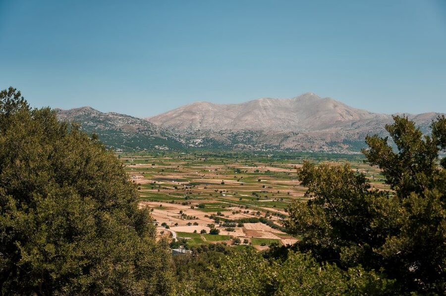 Crete: Knossos Palace and Lassithi Plateau Day Tour - Knossos Palace after the mountains