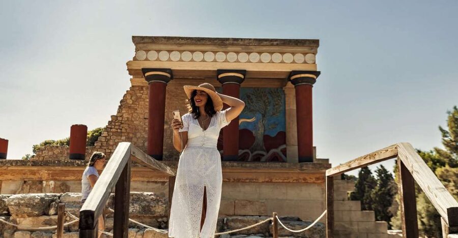 Crete: Knossos Palace and Museum E-Tickets with Audio Guides - Why these two Crete sites belong together