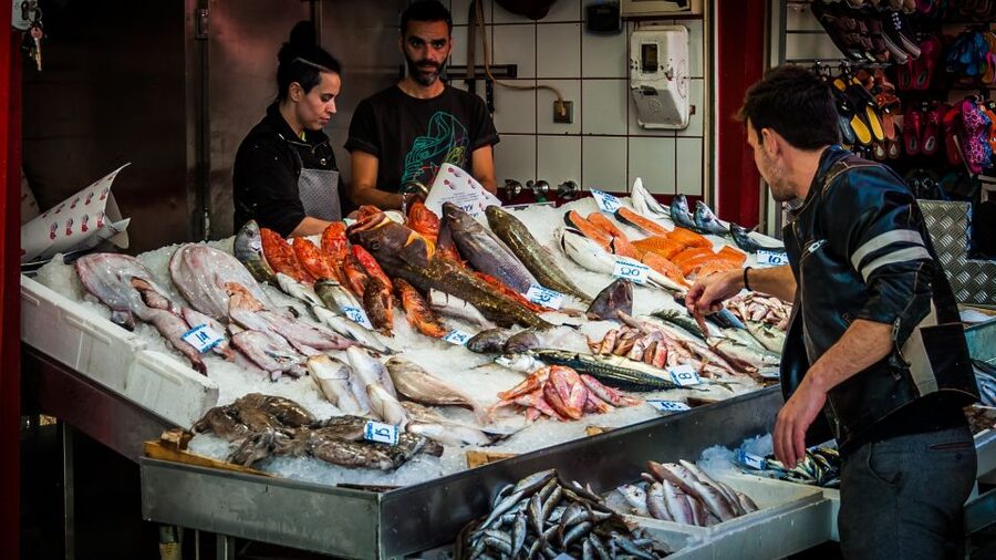 Crete: Knossos Palace, Heraklion City, Market Guided Tour - Knossos Palace and the Minoan world